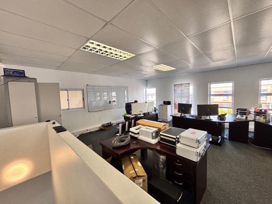 To Let commercial Property for Rent in Montague Gardens Western Cape